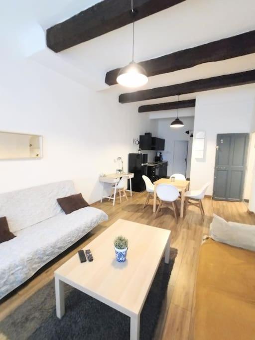 Apartment Sur Le Vieux Port , 50m2, 4pers *