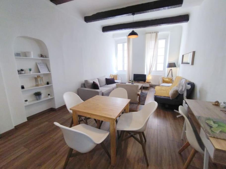 Sur Le Vieux Port , 50m2, 4pers Apartment Marseilles